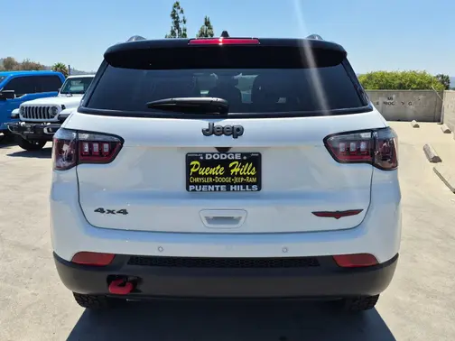 Bright White Clear-Coat Exterior Paint 2026 Jeep Compass Trailhawk