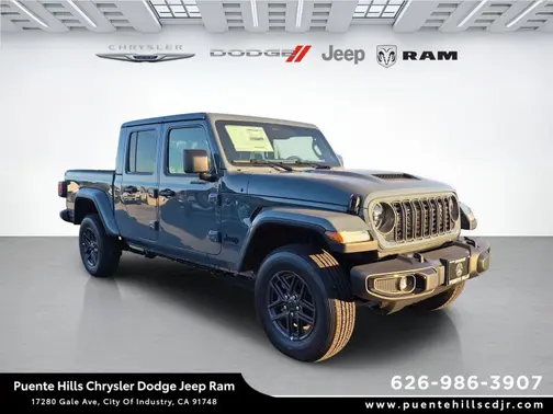 Anvil Clear-Coat Exterior Paint 2026 Jeep Gladiator Sport S