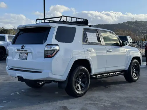 Super White 2021 Toyota 4Runner Trail Edition