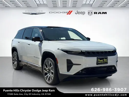 Bright White Clear-Coat Exterior Paint 2025 Jeep Wagoneer S Limited