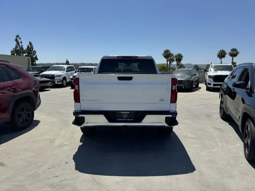 Summit White 2024 Chevrolet Silverado 1500 LT