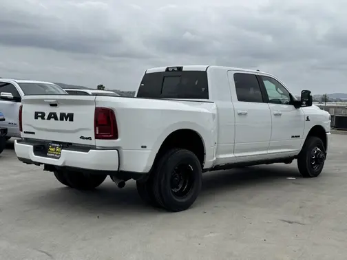 Bright White Clear-Coat Exterior Paint 2026 RAM 3500 Laramie