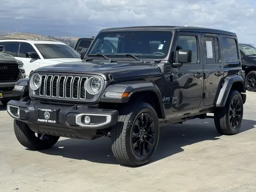 Granite Crystal Metallic Clearcoat 2025 Jeep Wrangler 4xe Sahara