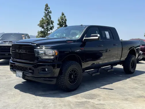Diamond Black Crystal Pearlcoat 2019 RAM 2500 Big Horn