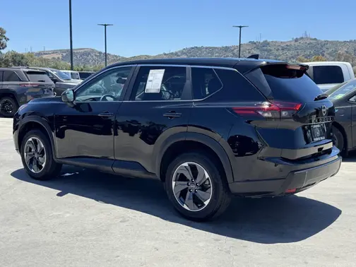 BLACK 2024 Nissan Rogue SV