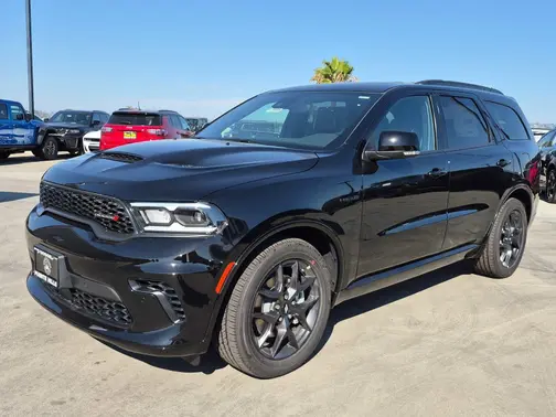 Diamond Black Clear-Coat Exterior Paint 2026 Dodge Durango GT Plus HEMI V8