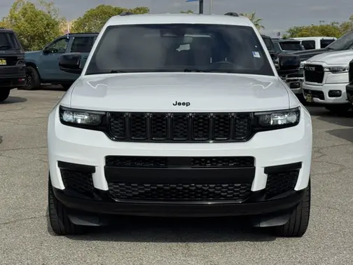 Bright White Clearcoat 2023 Jeep Grand Cherokee L Altitude
