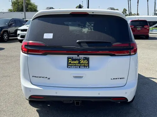 Bright White Clear-Coat Exterior Paint 2026 Chrysler Pacifica Limited