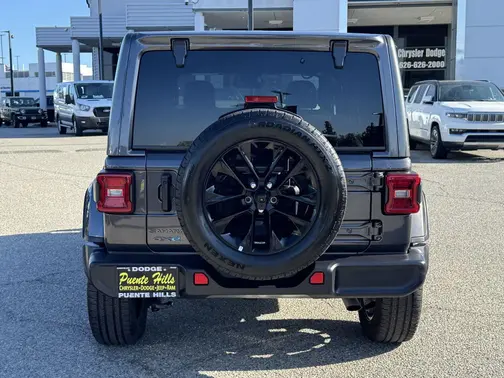 Granite Crystal Metallic Clearcoat 2025 Jeep Wrangler 4xe Sahara