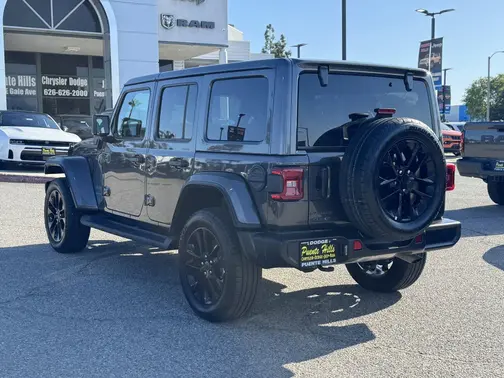 Granite Crystal Metallic Clearcoat 2025 Jeep Wrangler 4xe Sahara