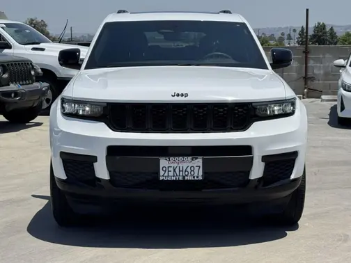 Bright White Clearcoat 2023 Jeep Grand Cherokee L Altitude