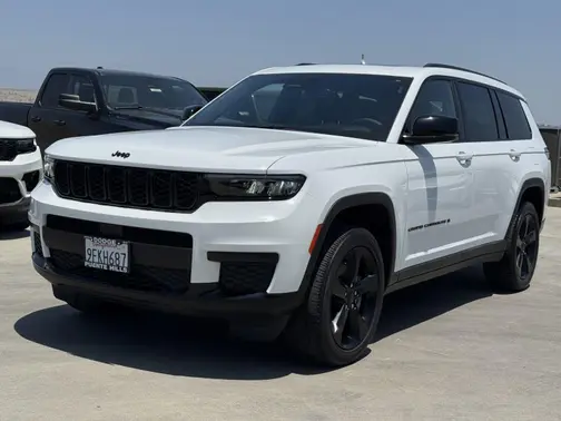 Bright White Clearcoat 2023 Jeep Grand Cherokee L Altitude