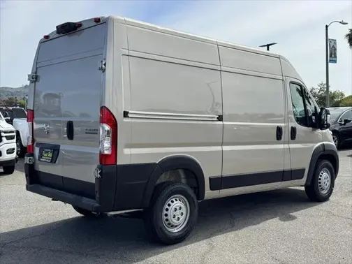 Sandstone Pearl-Coat Exterior Paint 2026 RAM ProMaster 1500 Tradesman