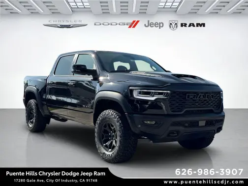 Diamond Black Crystal Pearl-Coat Exterior Paint 2026 RAM 1500 RHO