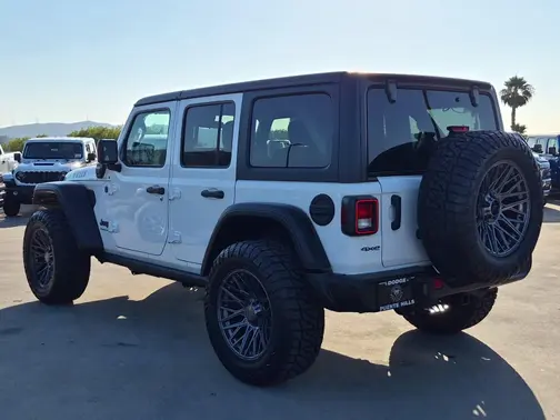 Bright White Clearcoat 2025 Jeep Wrangler 4xe Willys