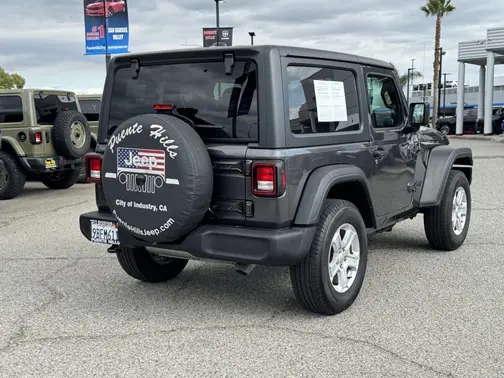 Granite Crystal Metallic Clearcoat 2022 Jeep Wrangler Sport S