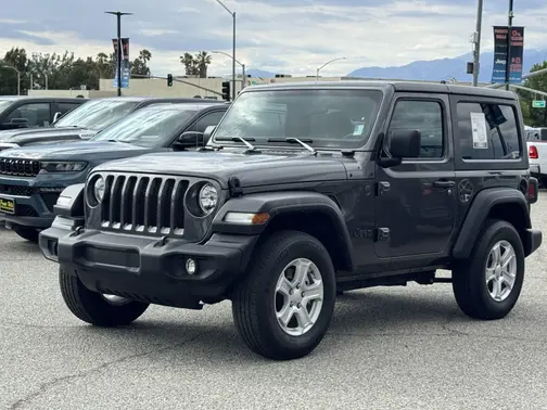 Granite Crystal Metallic Clearcoat 2022 Jeep Wrangler Sport S