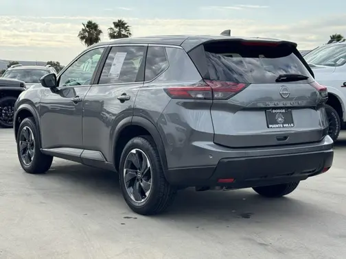 Gun Metallic 2025 Nissan Rogue SV
