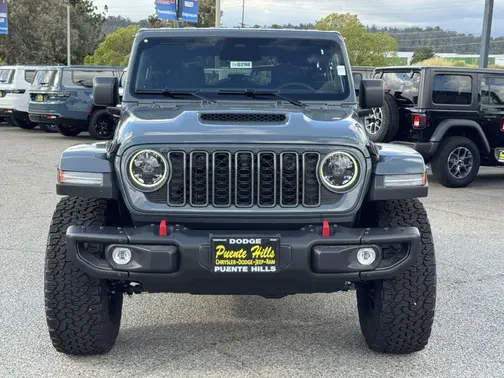 Anvil Clear-Coat Exterior Paint 2026 Jeep Wrangler Rubicon X