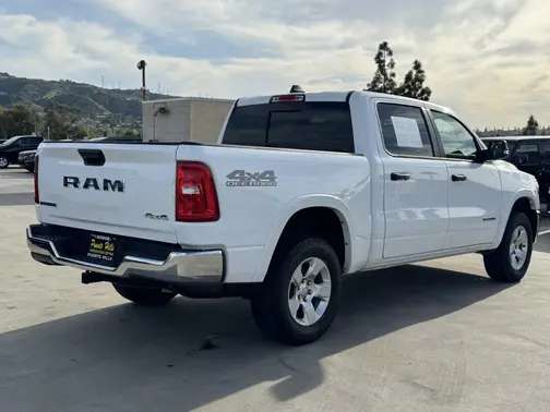 Bright White Clearcoat 2025 RAM 1500 Big Horn