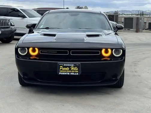 Pitch Black Clearcoat 2019 Dodge Challenger SXT