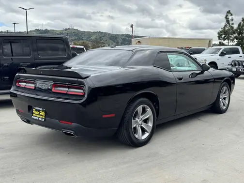 Pitch Black Clearcoat 2019 Dodge Challenger SXT