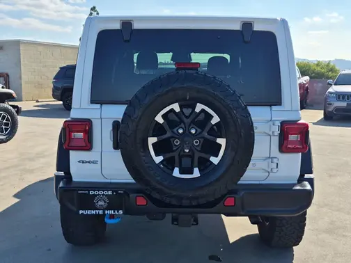 Bright White Clearcoat 2025 Jeep Wrangler 4xe Rubicon