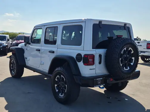 Bright White Clearcoat 2025 Jeep Wrangler 4xe Rubicon
