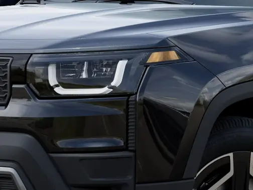 Diamond Black Crystal Pearl-Coat Exterior Paint 2026 Jeep Cherokee Laredo