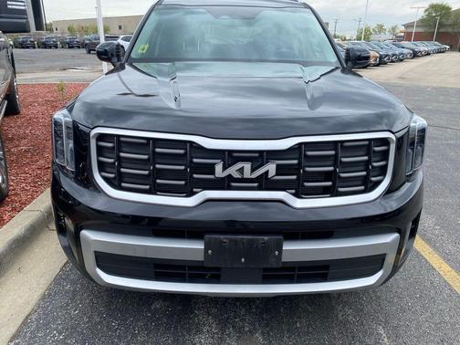 Ebony Black 2024 Kia Telluride S