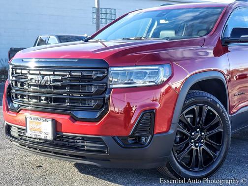 2023 GMC Acadia SLT