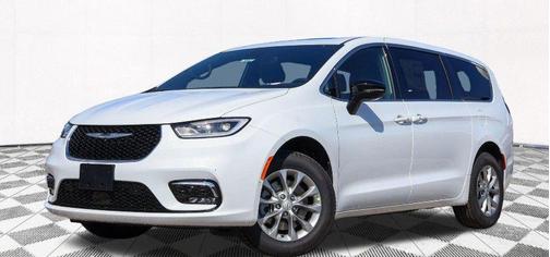 Bright White Clearcoat 2026 Chrysler Pacifica Limited