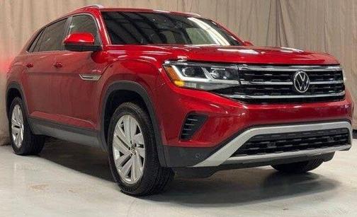 Aurora Red Metallic 2022 Volkswagen Atlas Cross Sport 3.6L V6 SE w/Technology