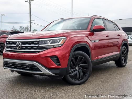 Aurora Red Metallic 2022 Volkswagen Atlas Cross Sport 3.6L V6 SE w/Technology