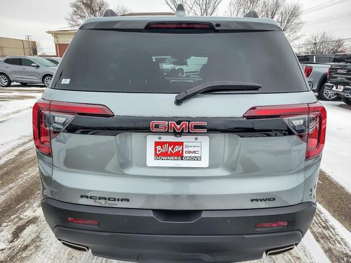 2023 GMC Acadia AWD SLT