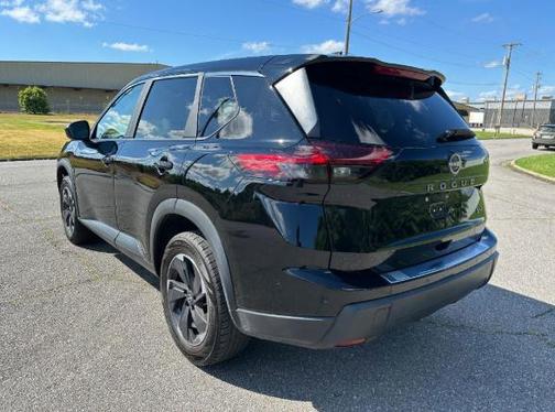 Super Black 2024 Nissan Rogue SV