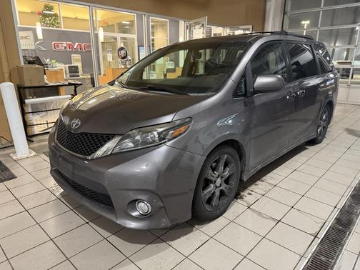 2015 Toyota Sienna SE