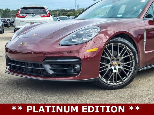 2022 Porsche Panamera 4 Platinum Edition