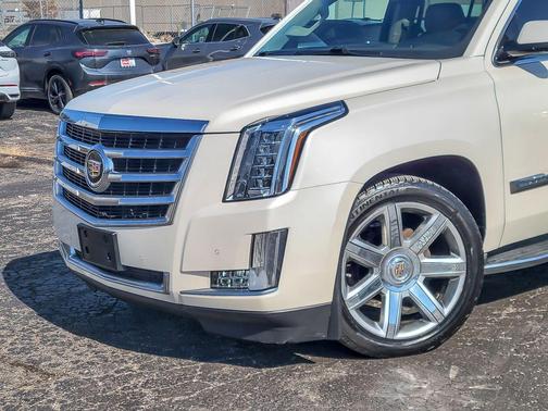 2015 Cadillac Escalade ESV Luxury