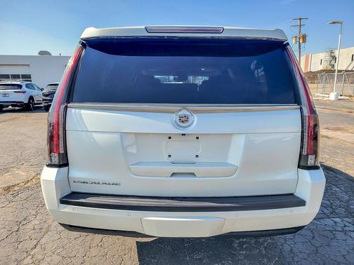 2015 Cadillac Escalade ESV Luxury