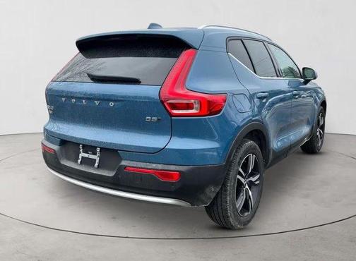 Blue 2025 Volvo XC40 B5 Core Bright Theme