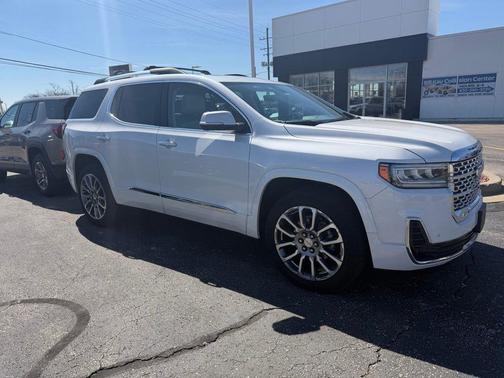 White Frost Tricoat 2023 GMC Acadia Denali