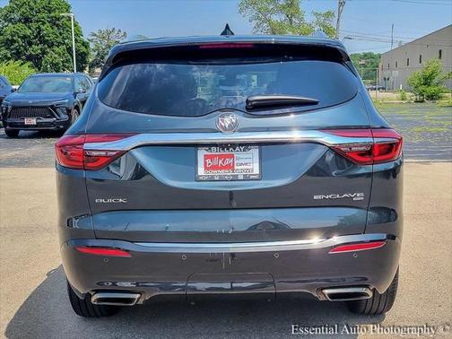 2018 Buick Enclave Essence