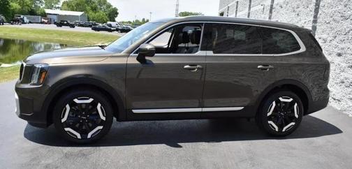 Dark Moss 2024 Kia Telluride EX