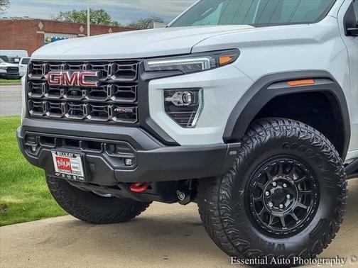 2025 GMC Canyon Base