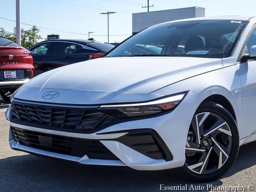 Serenity White 2025 Hyundai ELANTRA Limited