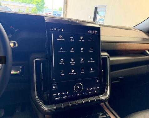 Onyx Black 2025 GMC Yukon XL Denali
