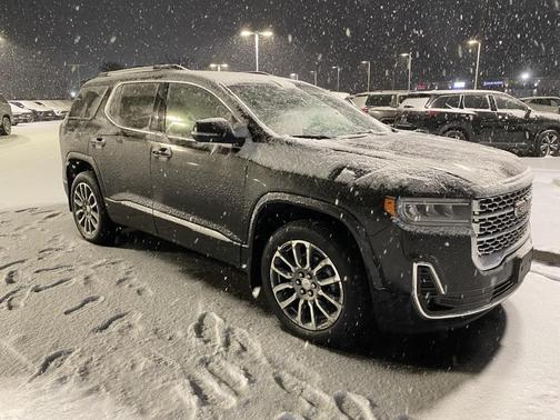 2023 GMC Acadia Denali