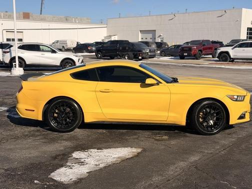 2016 Ford Mustang V6