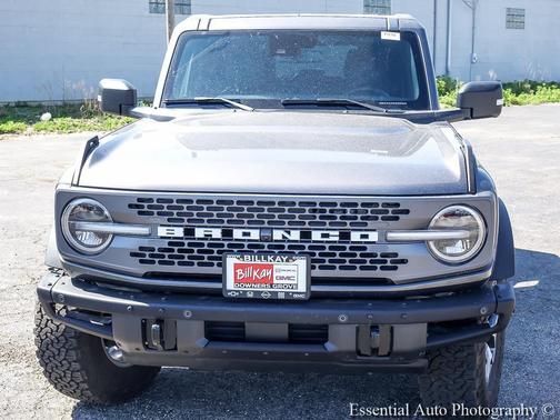 Carbonized Gray Metallic 2024 Ford Bronco Badlands